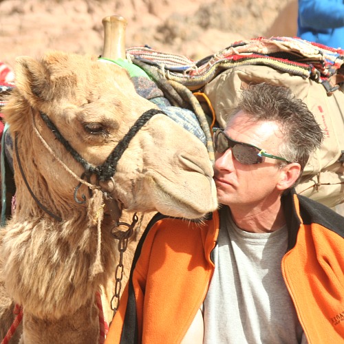 DesertJoy deelnemers en hun kameel