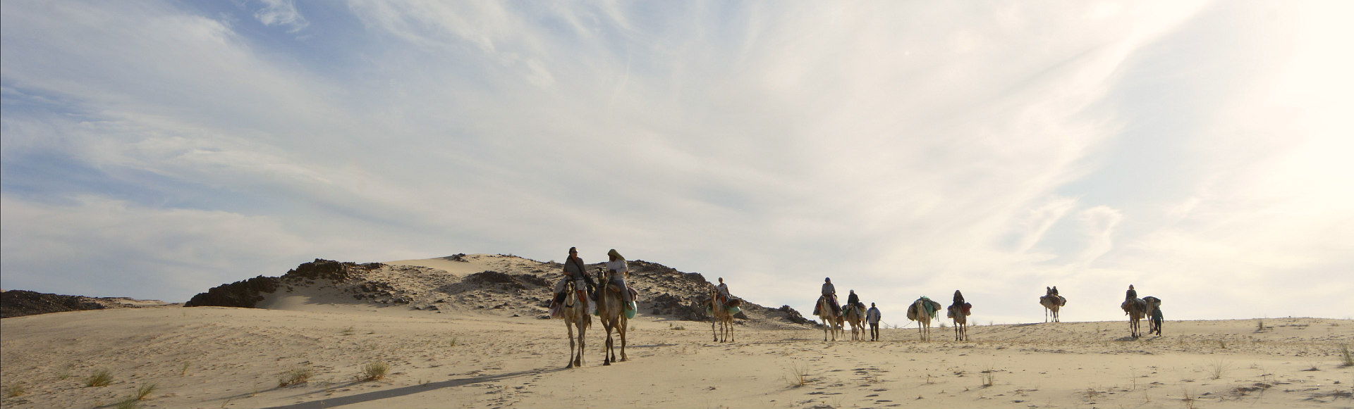 DesertJoy nomadisch reizen met kamelen